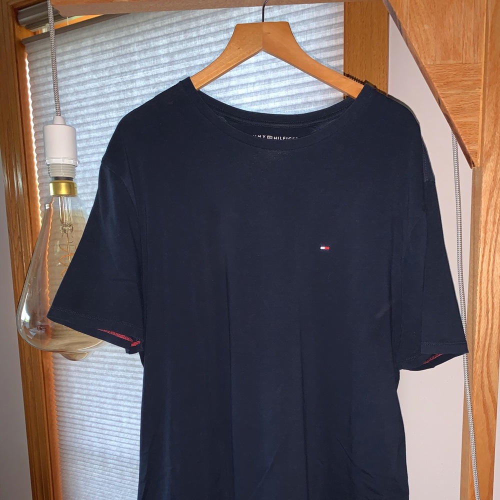 Navy blue Tommy Hilfiger t-shirt